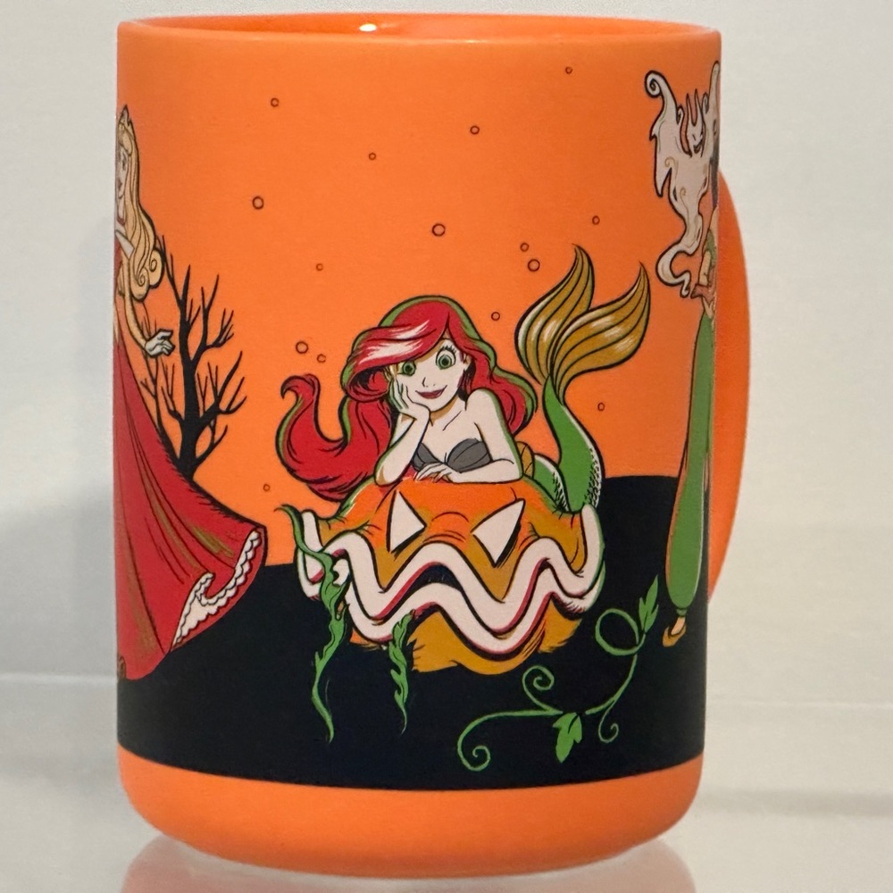 Disney Princesses Halloween Scene Mug - Picture 3 of 4